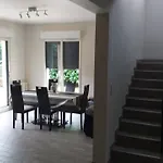 Maison au calme, jardin et proche commodités
