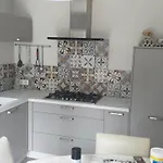 Maison au calme, jardin et proche commodités